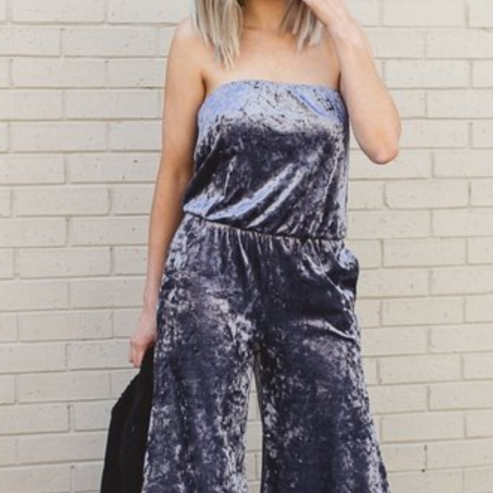 GREAT NYE OUTFIT Charcoal Crushed Velvet Jumpsuit